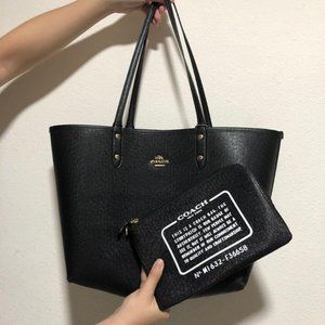 Coach City Tote In Signature Canvas and Black Reversible With Pouch